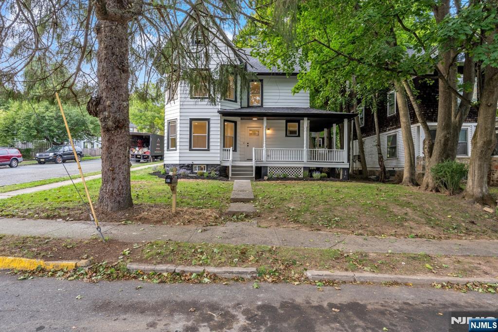 main property photo 29