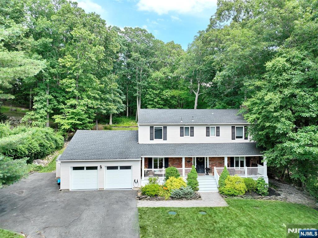 main property photo 45