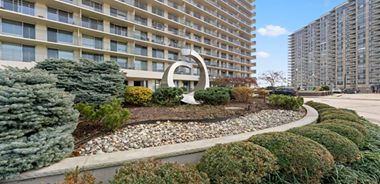 image of property with 1 Bed | 2 Bath | 0 Sqft