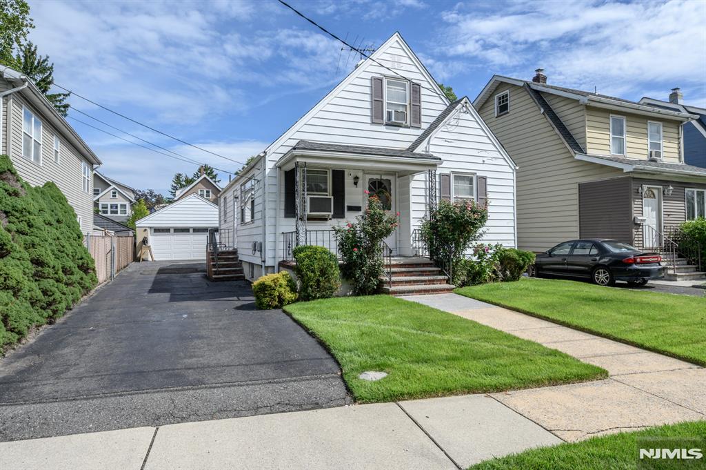 main property photo 31