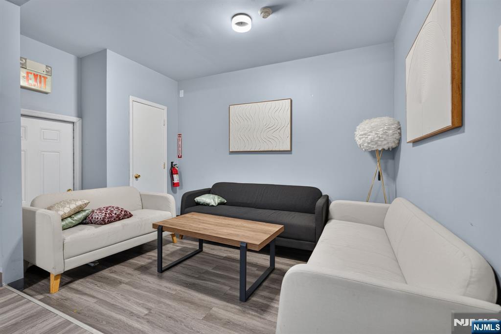 main property photo 12