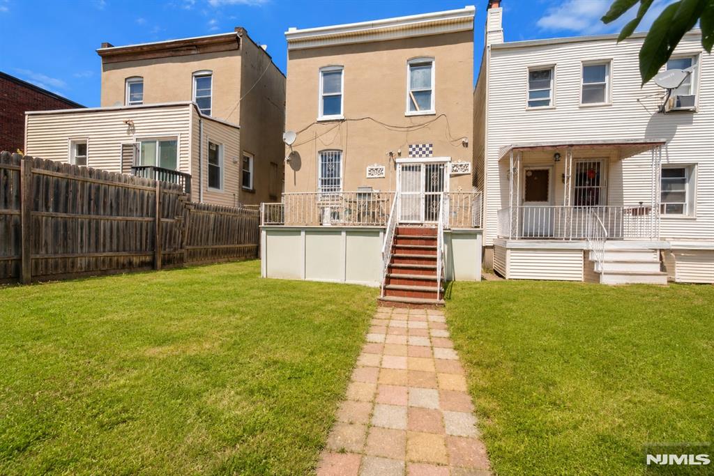 main property photo 21