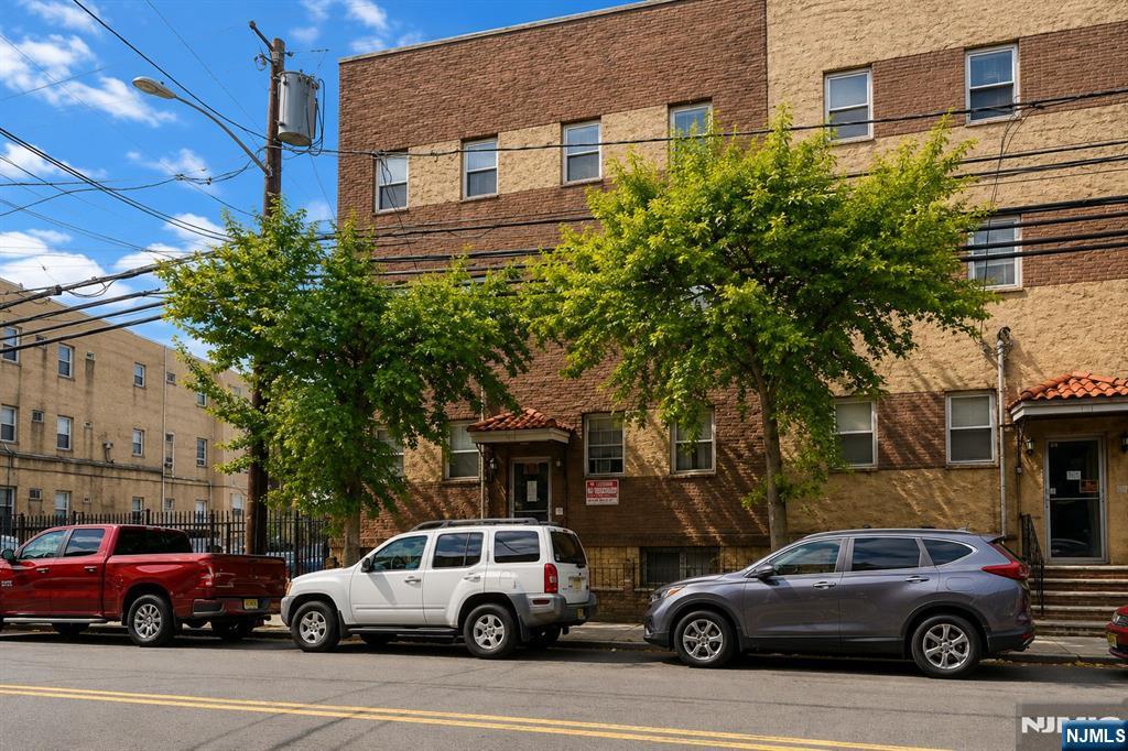 main property photo 24