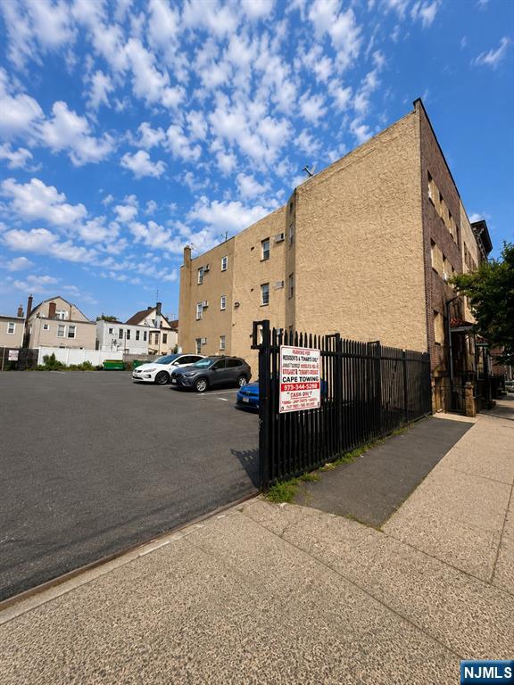 main property photo 25