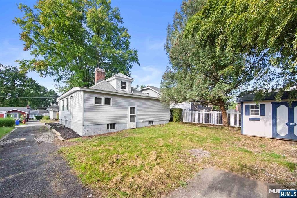 main property photo 27