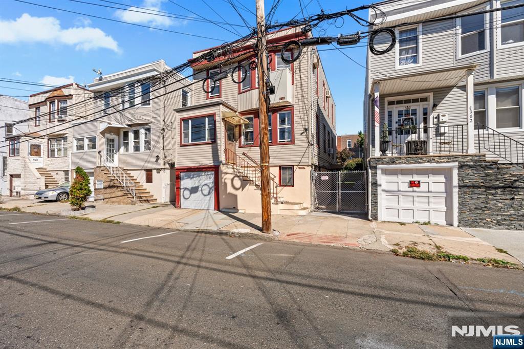 main property photo 42