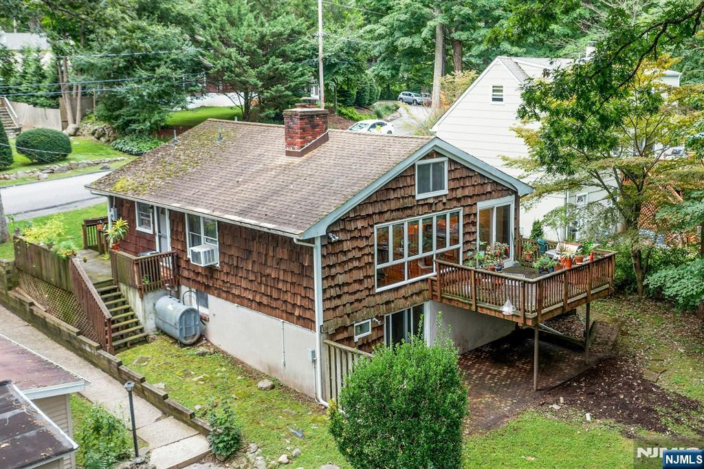main property photo 39