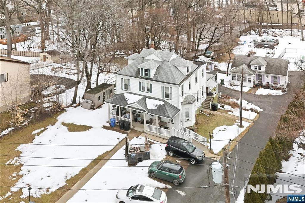 main property photo 17