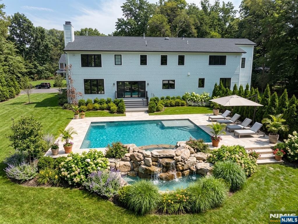 main property photo 41