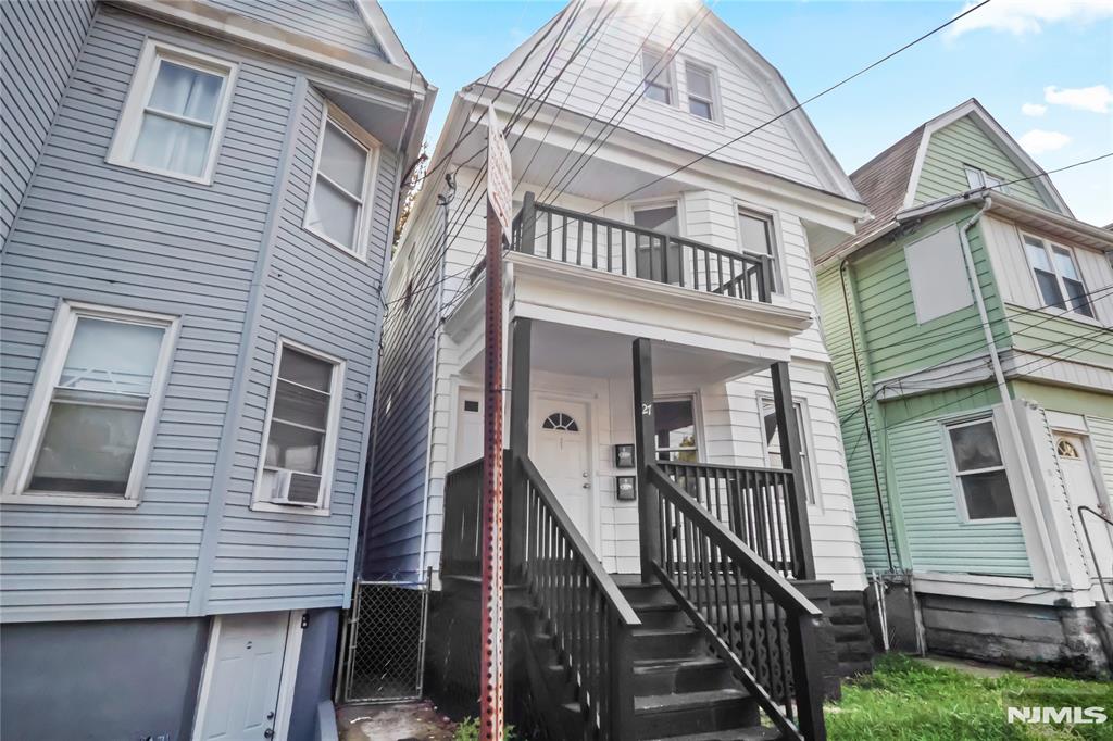 main property photo 32