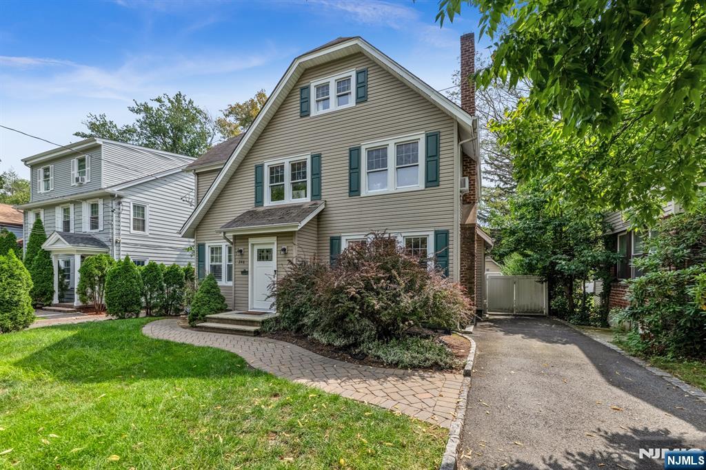 main property photo 1