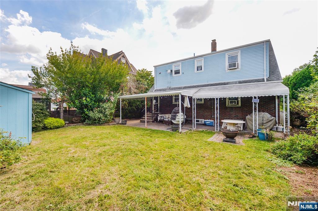 main property photo 25