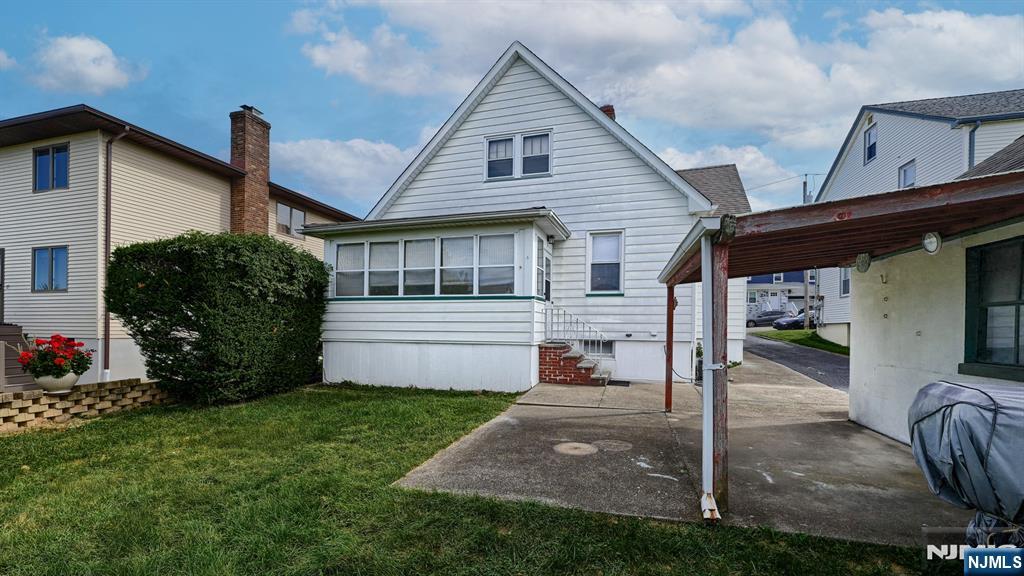 main property photo 20