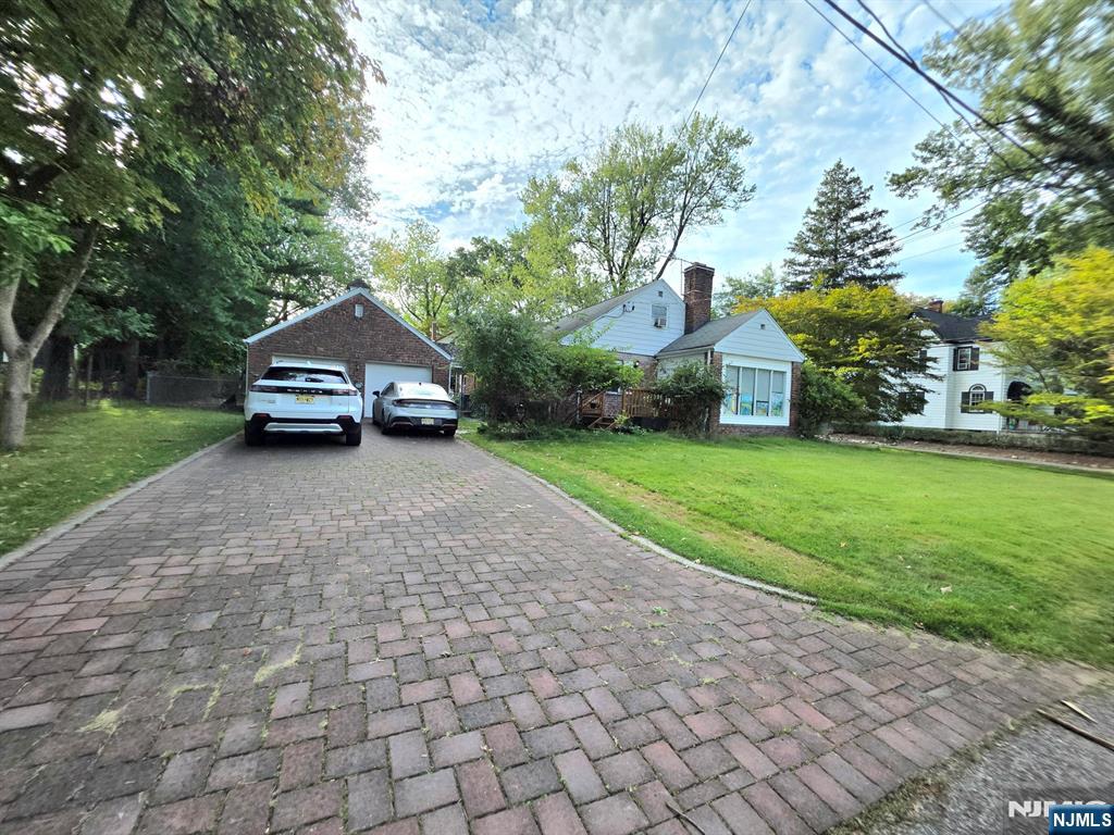 main property photo 18