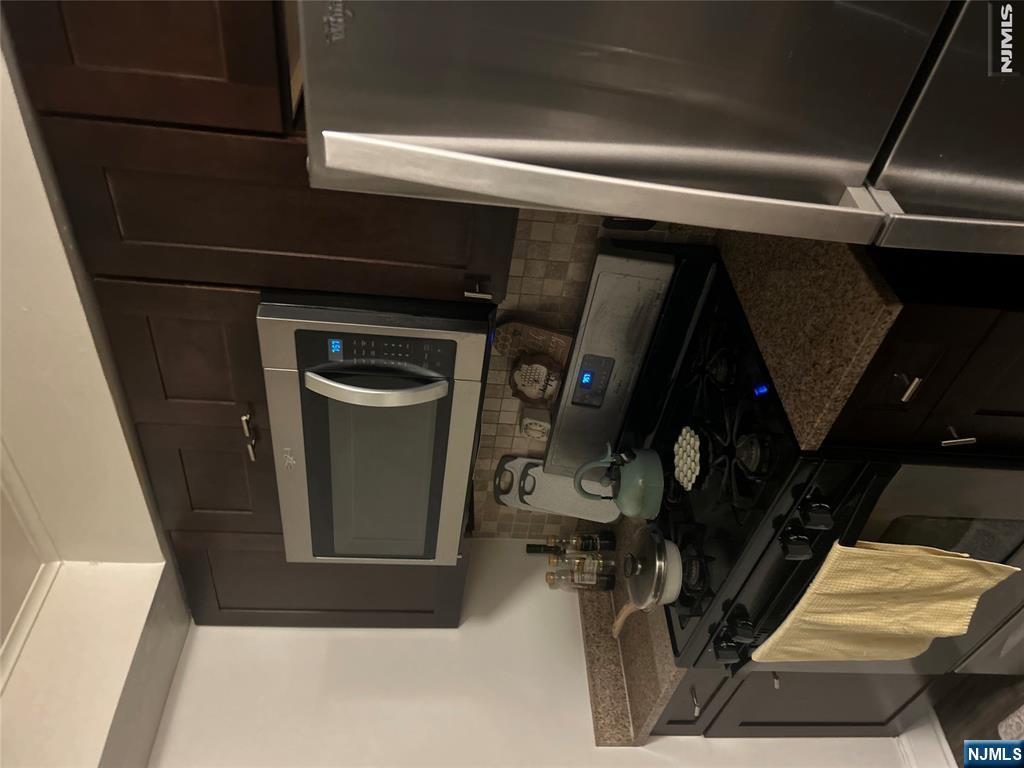 property viewer photo 5