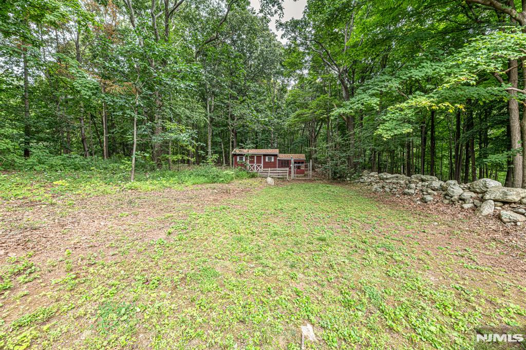 main property photo 41