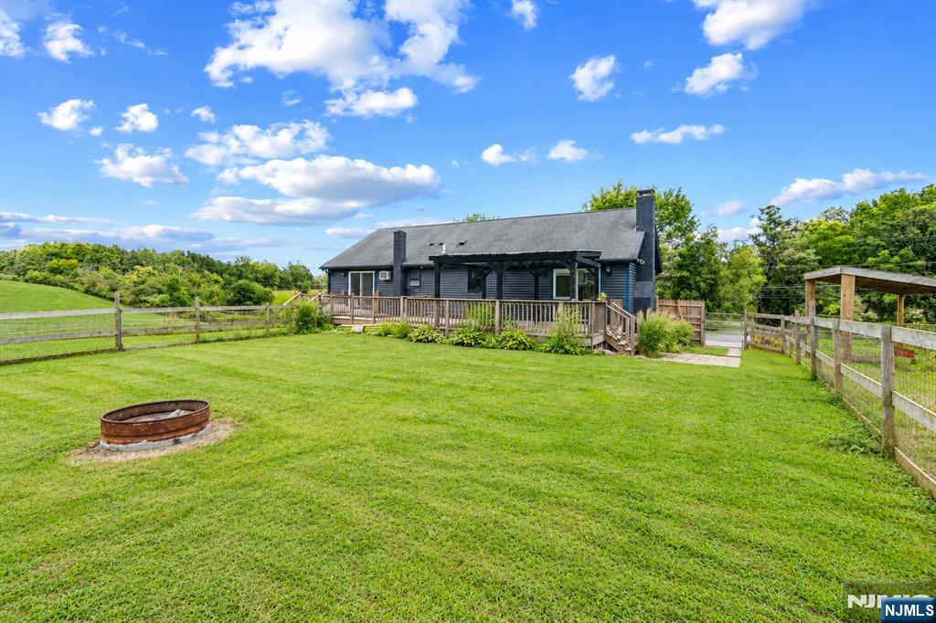 main property photo 33