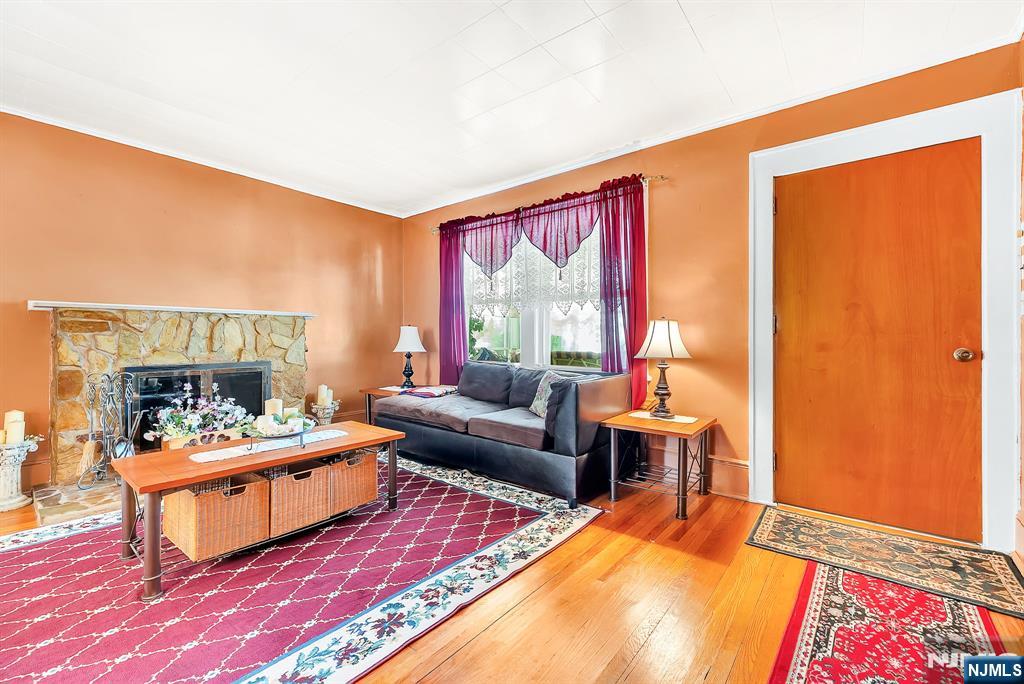main property photo 15