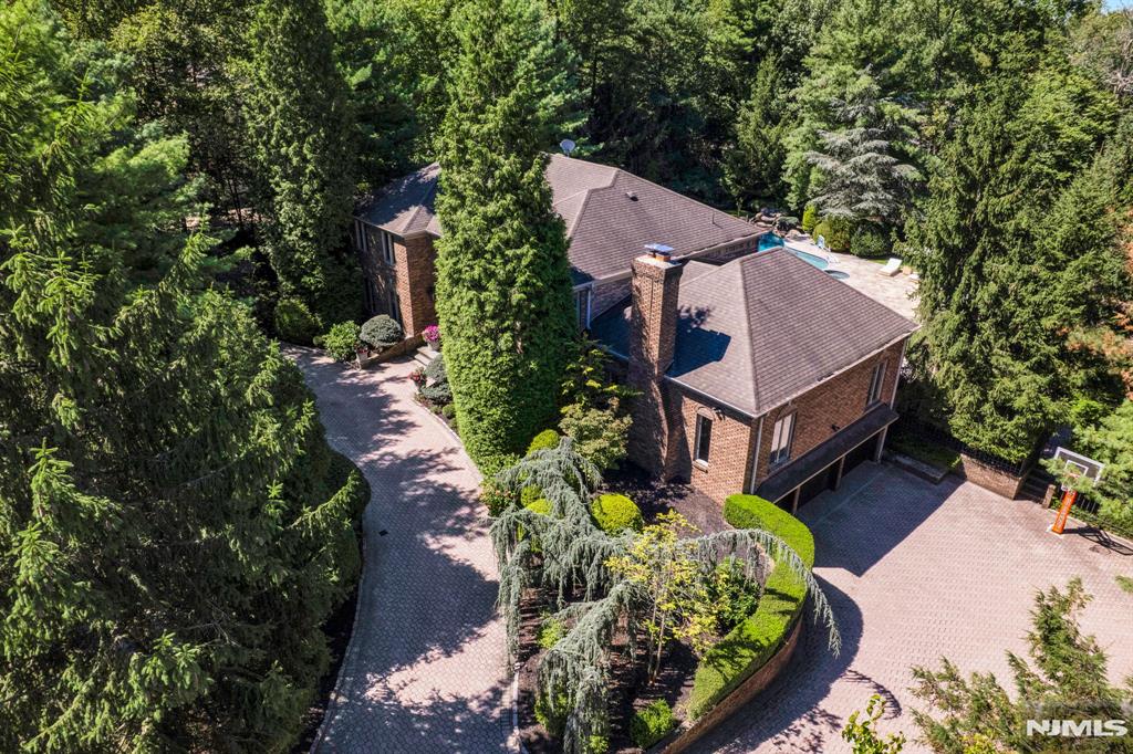 main property photo 43