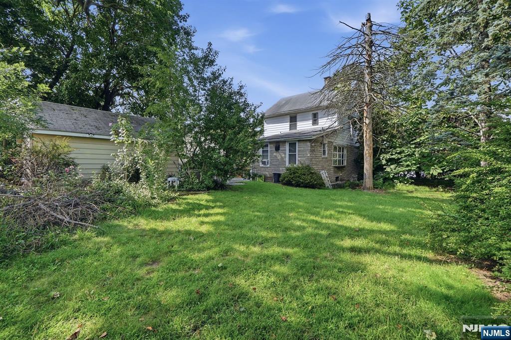 main property photo 31