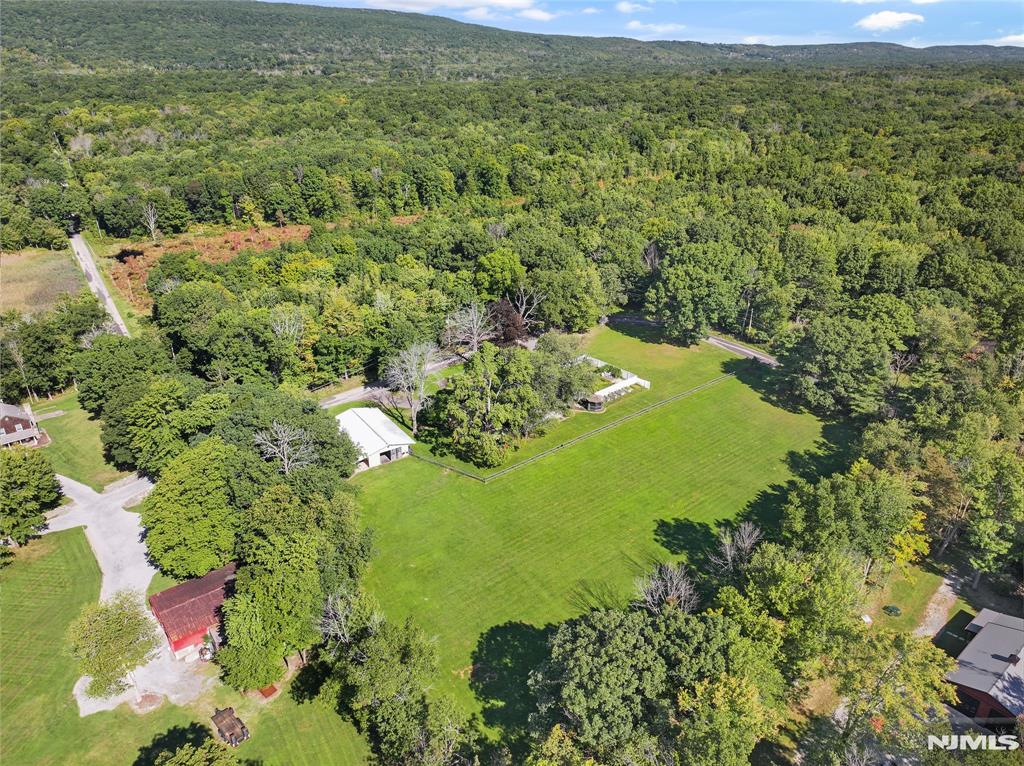 main property photo 45