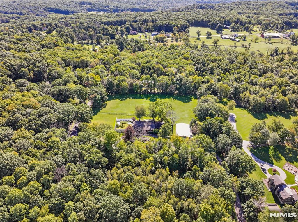 main property photo 47