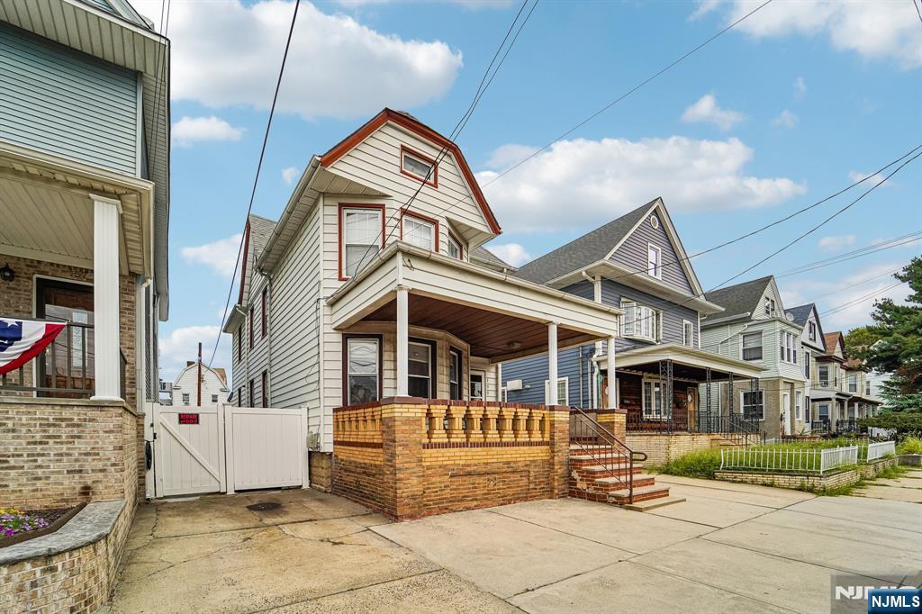 main property photo 2