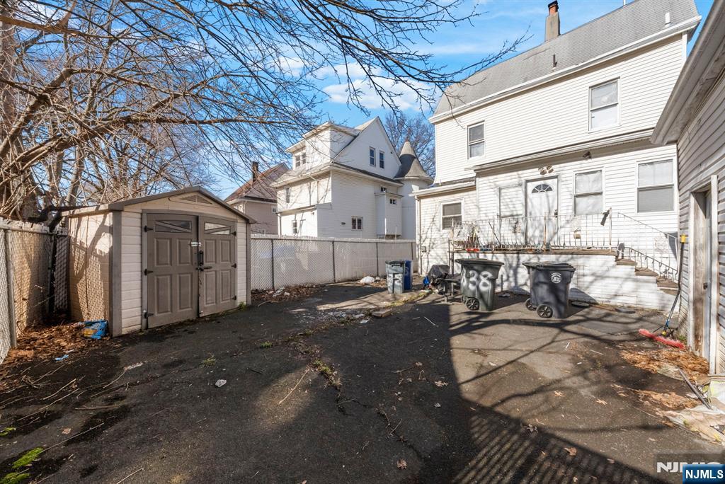 main property photo 22