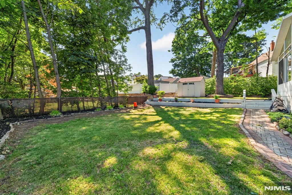 main property photo 44