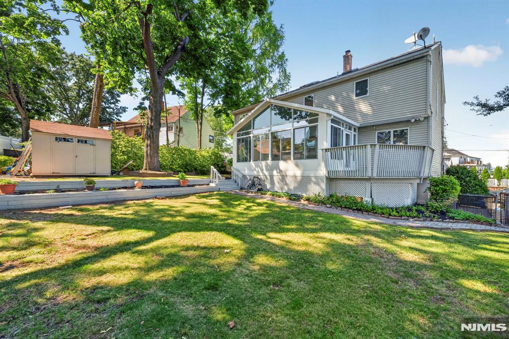 main property photo 45