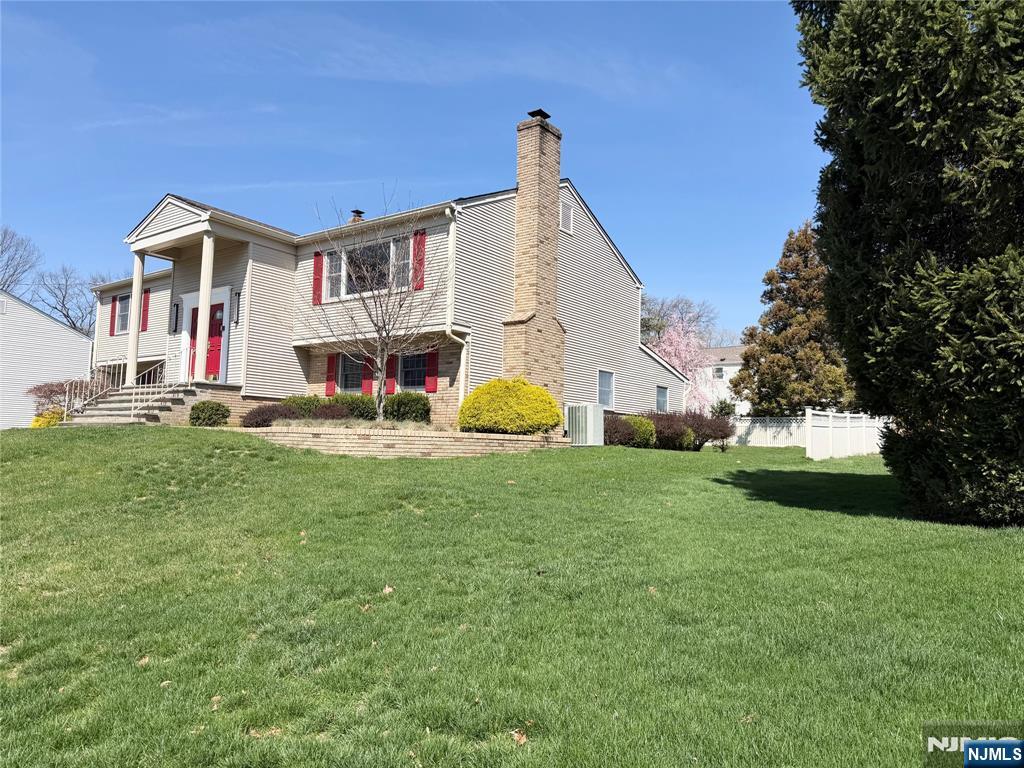 main property photo 43