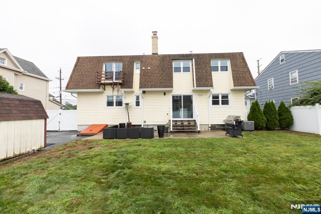 main property photo 31