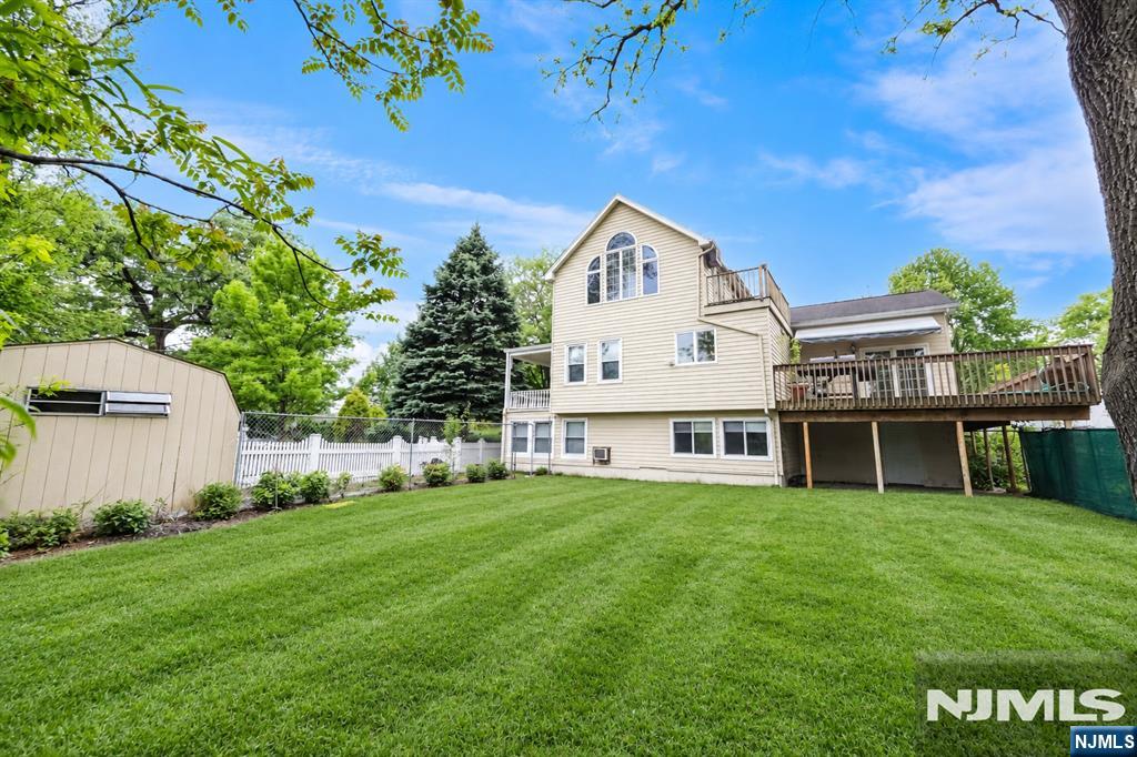main property photo 22
