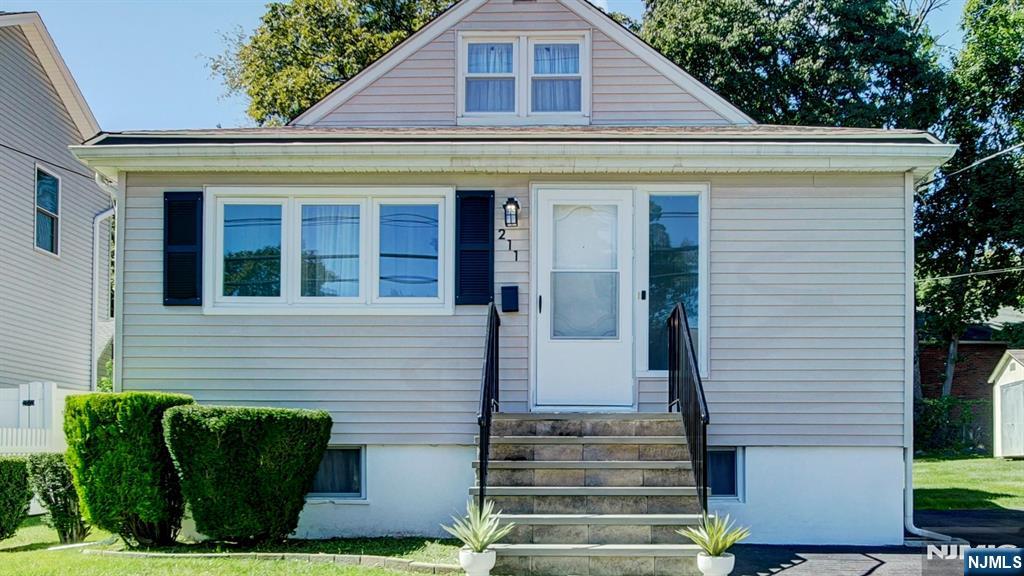 main property photo 2