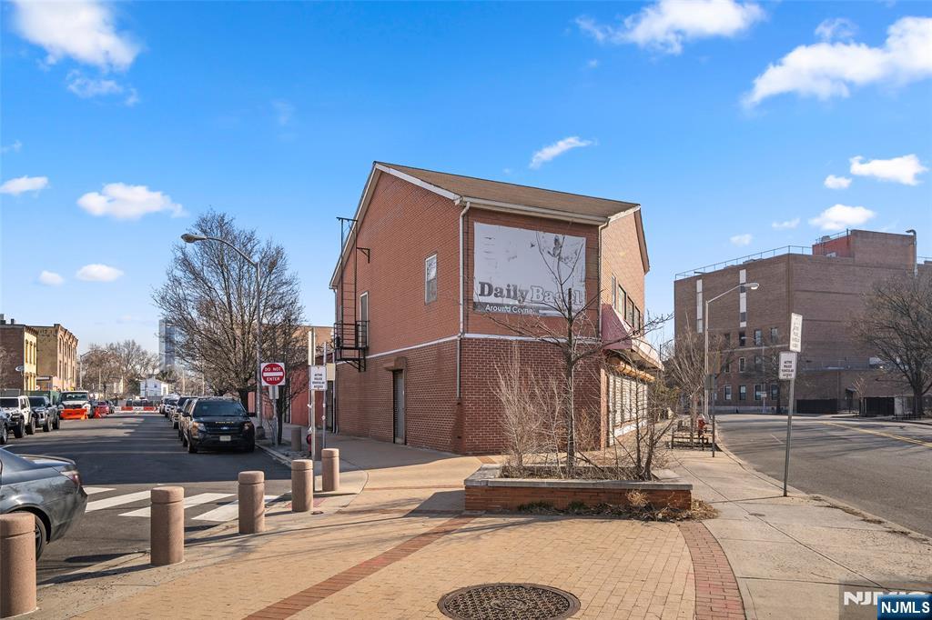 main property photo 26
