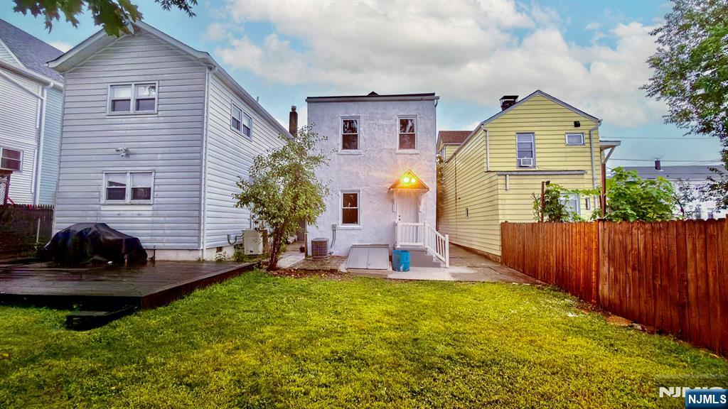 main property photo 20