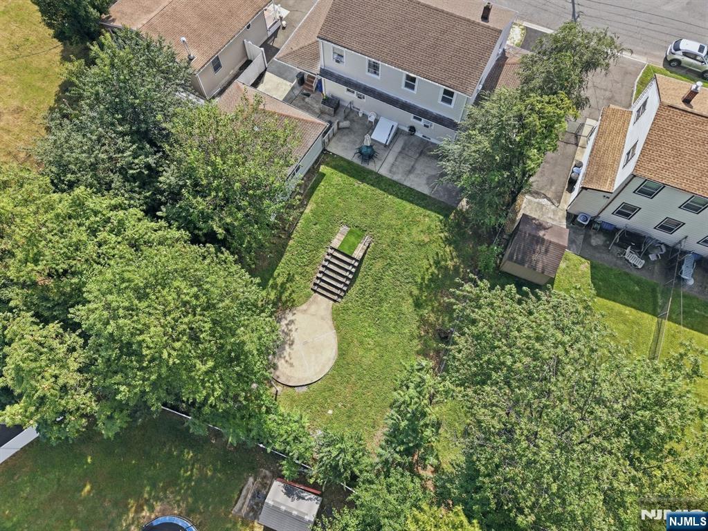 main property photo 49