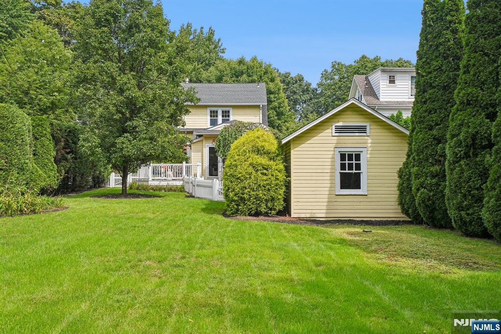 main property photo 31