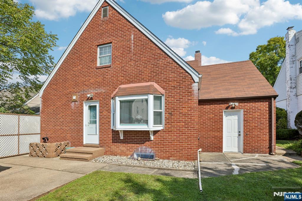 main property photo 44
