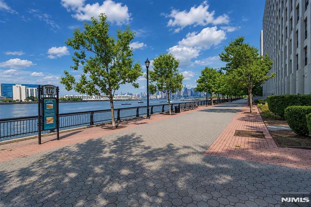 main property photo 36
