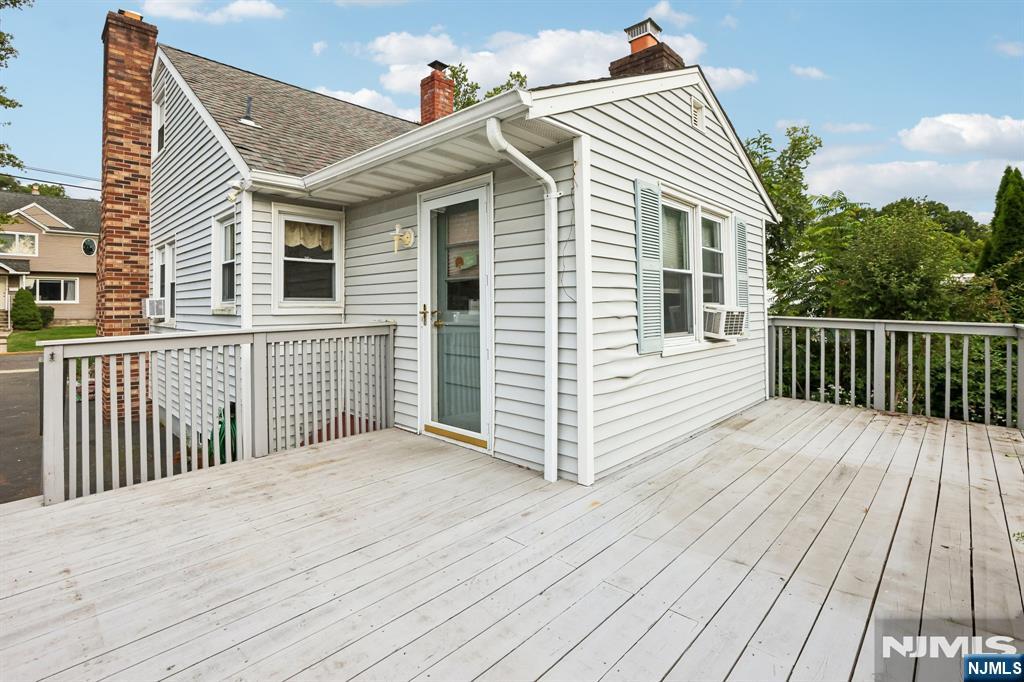 main property photo 43