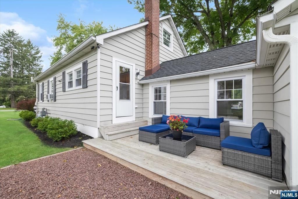 main property photo 20