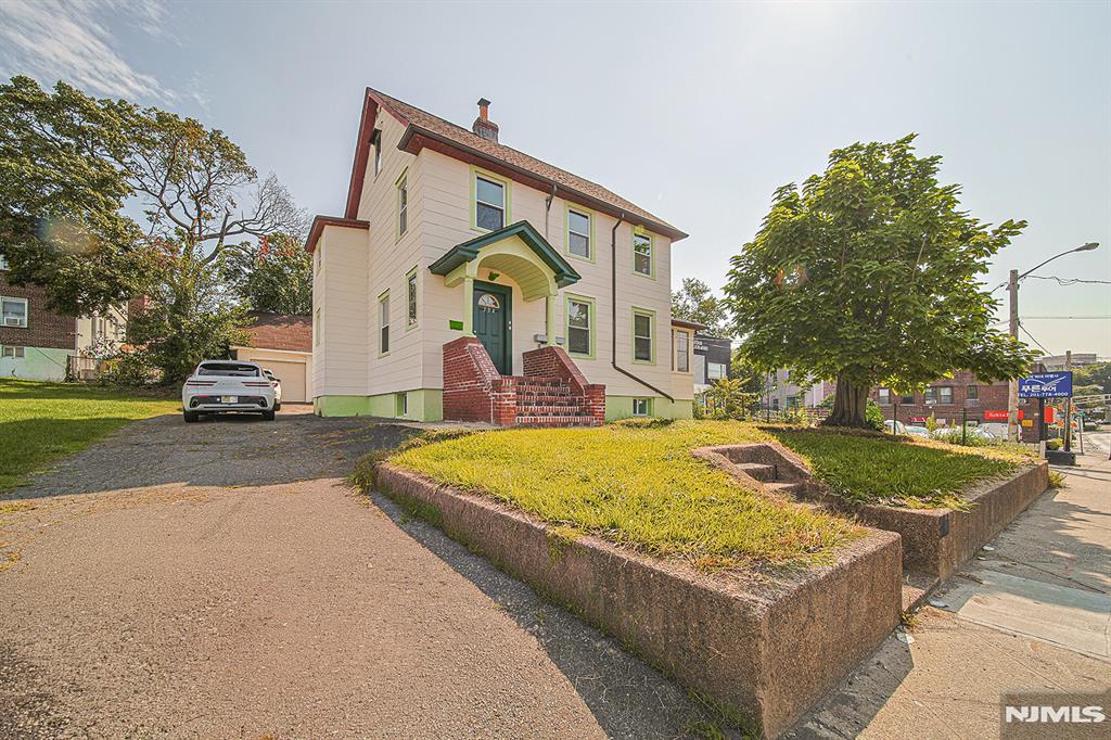 main property photo 1