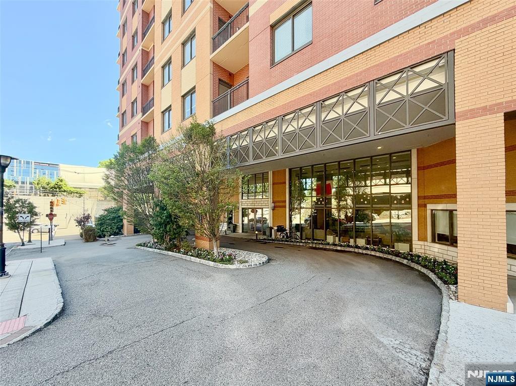main property photo 47
