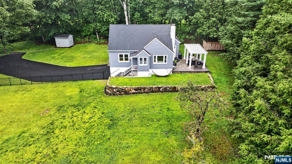 main property photo 27