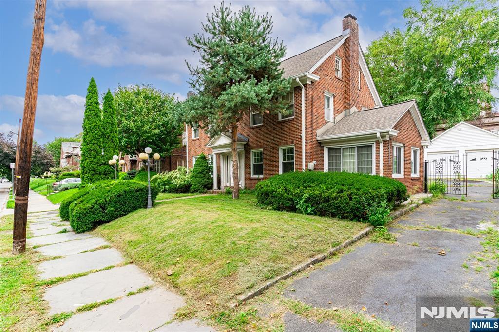 main property photo 2