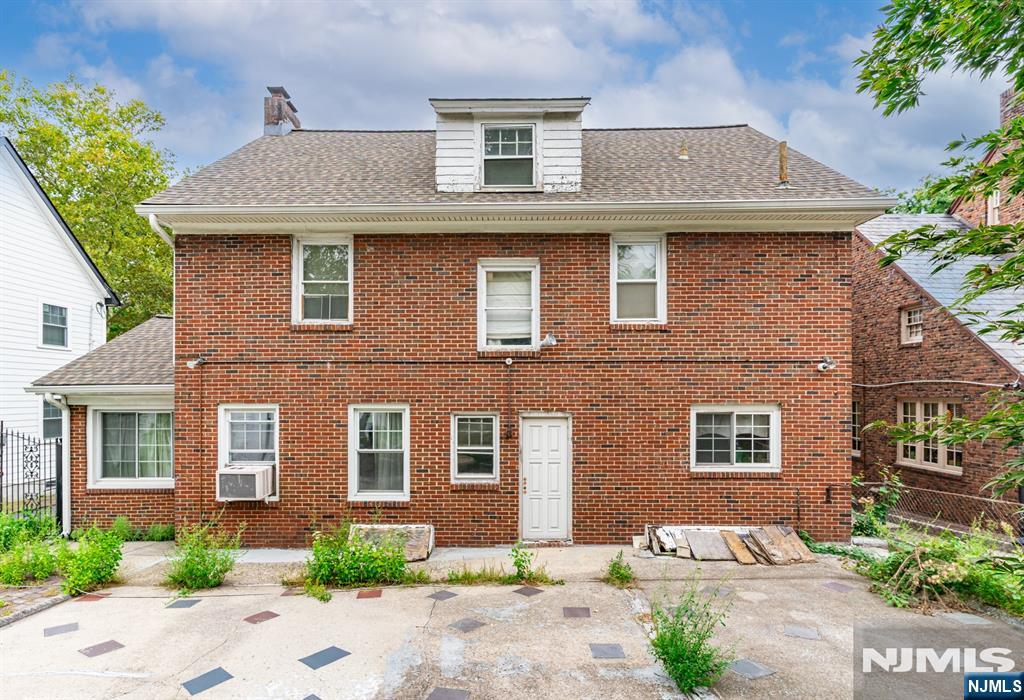 main property photo 7