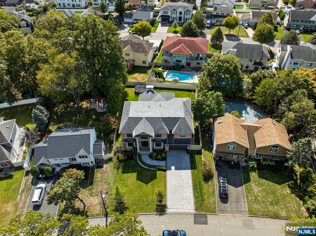 main property photo 43