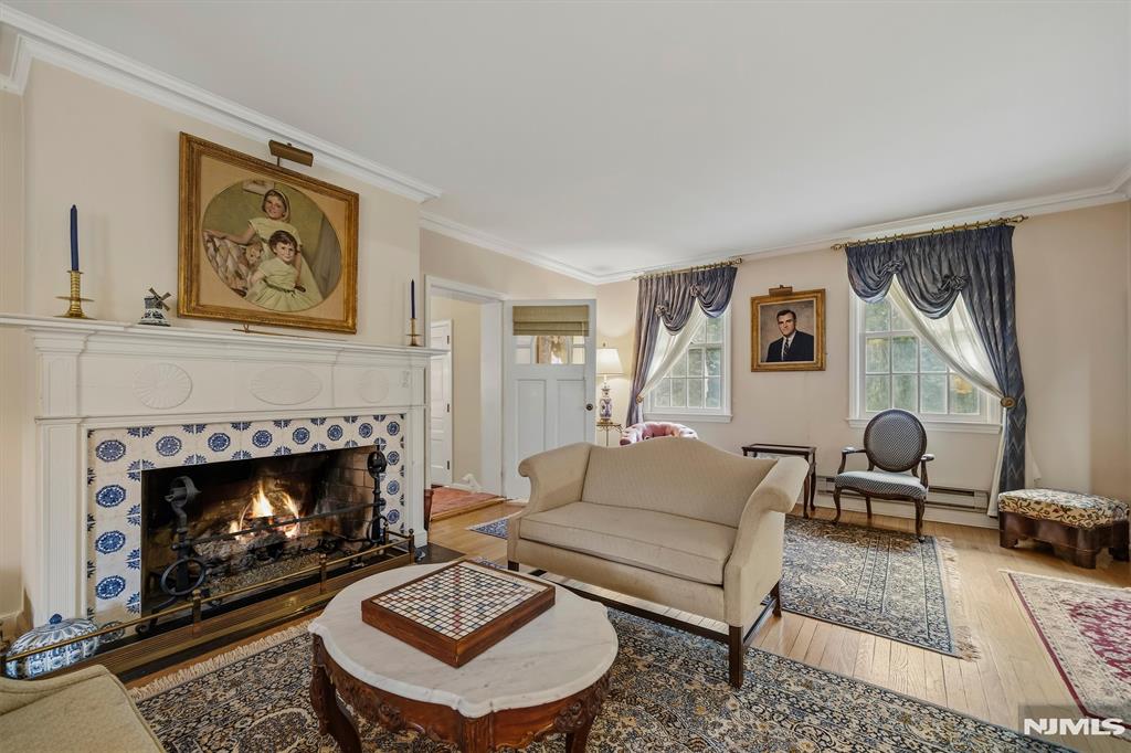 main property photo 28