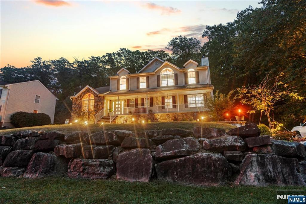 main property photo 47
